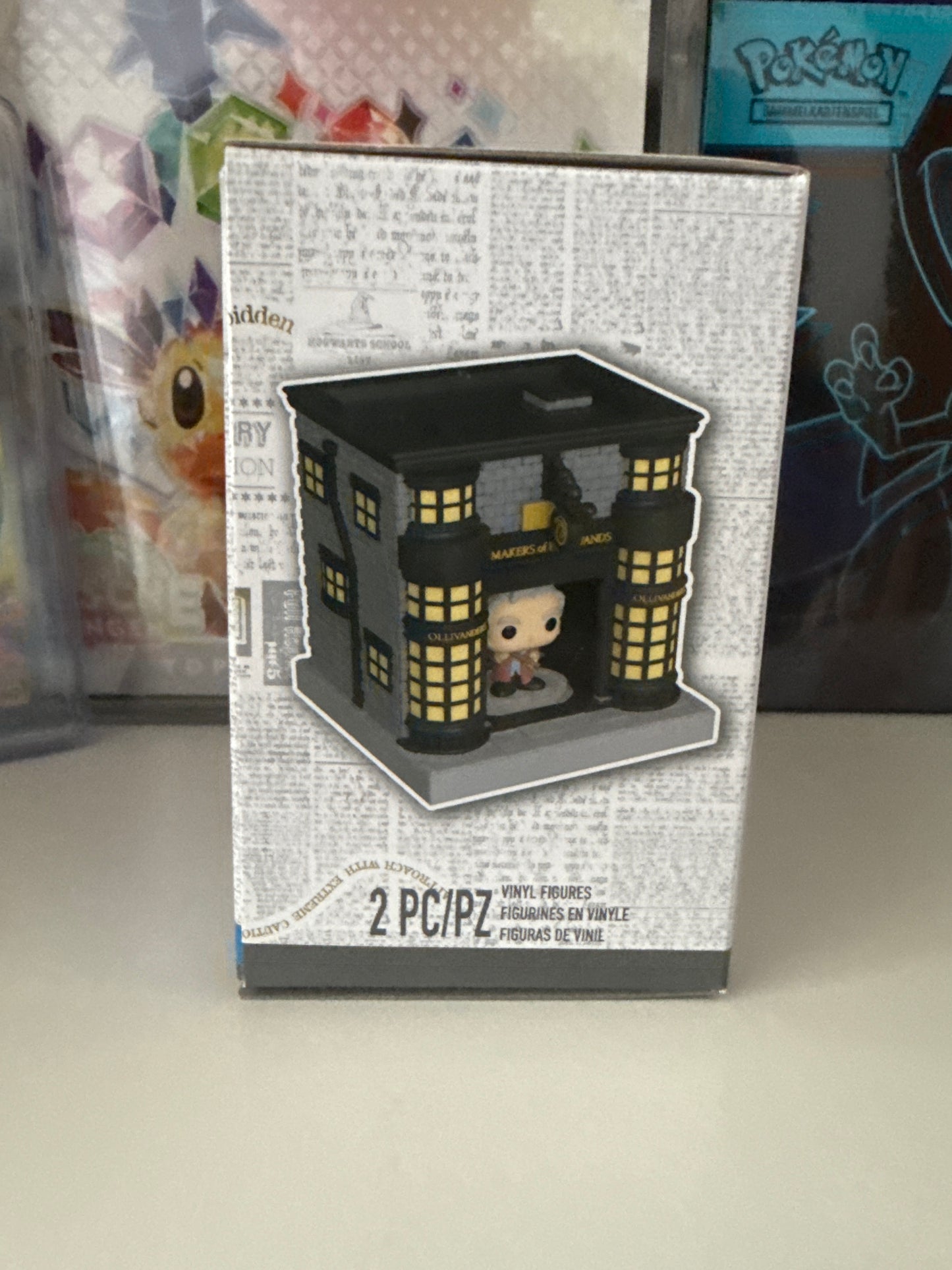 Funko Bitty Pop! Towns - Harry Potter Garrick Ollivander & Ollivanders Wand Shop